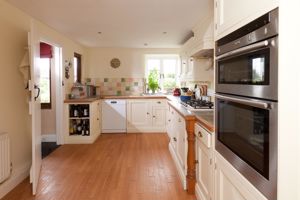Kitchen Breakfast Room- click for photo gallery